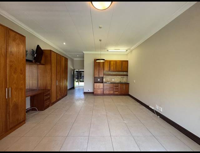 1 BEDROOM COMPLEX FOR SALE IN RETIRE AT MIDSTREAM